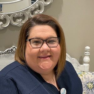 Meet your Posher, Alison